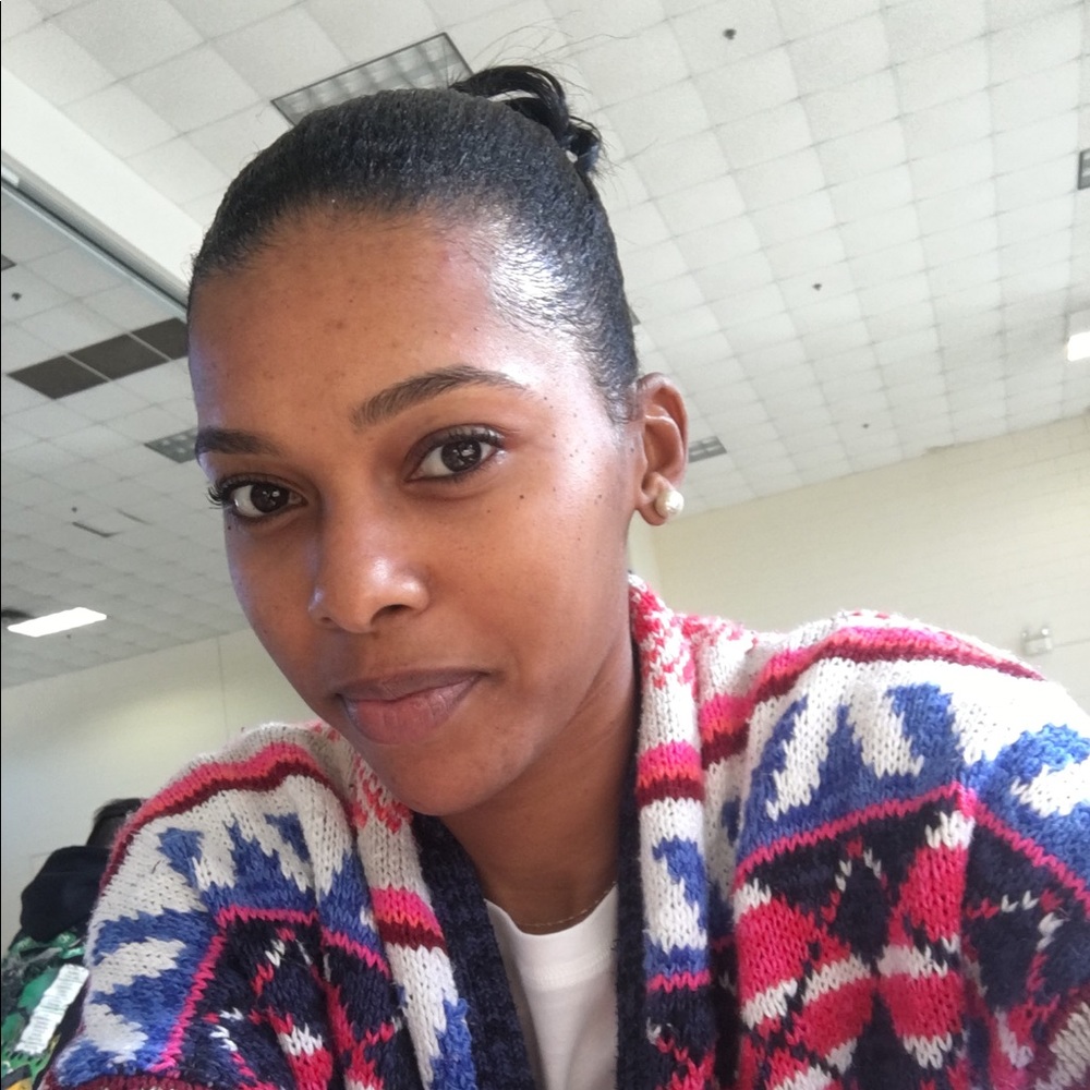Meet your Posher, Roshelle